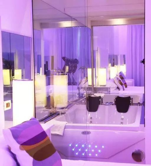 ハイドロマッサージバス付きジュニアスイート, Adua & Regina Di Saba Wellness & Beauty