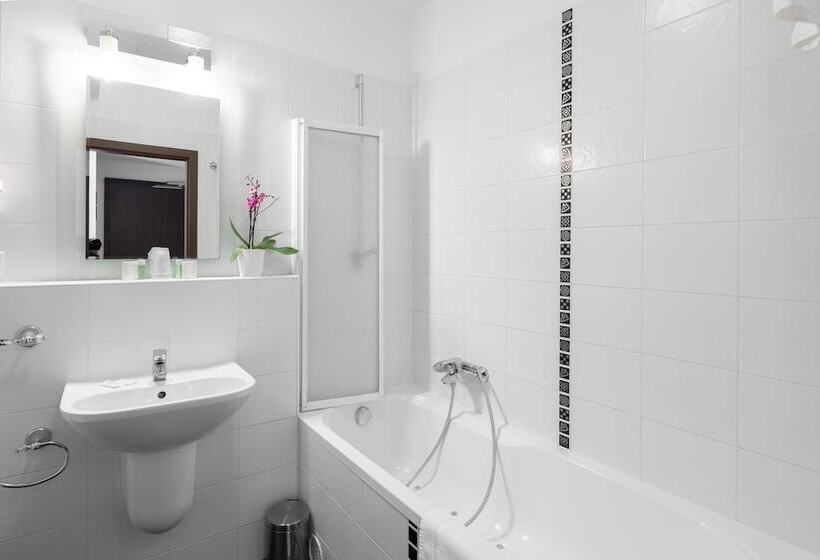 اتاق استاندارد, Antares