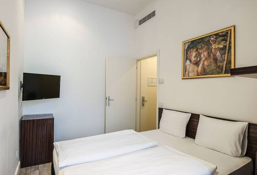 اتاق استاندارد یک نفره, Assenzio Prague