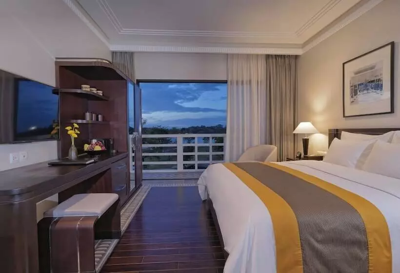 リバービュースーペリアールーム, Azerai La Residence Hue
