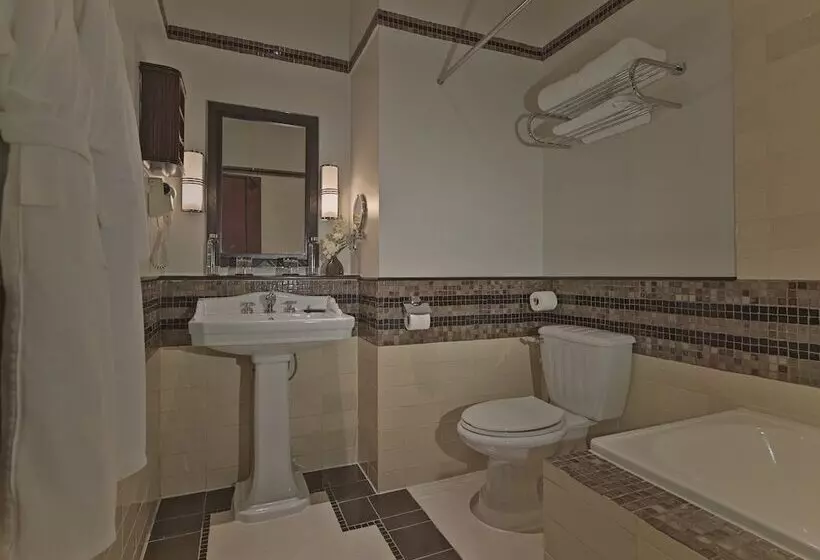 デラックスルーム, Azerai La Residence Hue