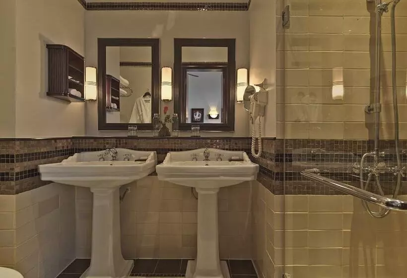 デラックスルーム, Azerai La Residence Hue
