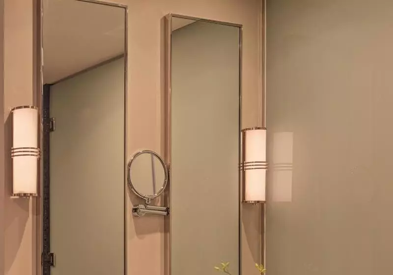 リバービュースーペリアールーム, Azerai La Residence Hue