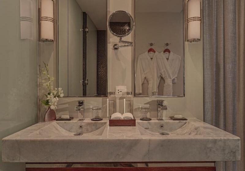 اتاق سوپریور, Azerai La Residence Hue