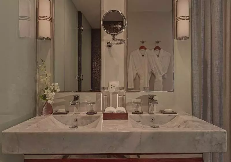 スーペリアールーム, Azerai La Residence Hue