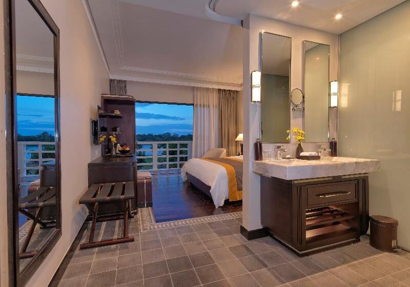 اتاق سوپریور با چشمانداز رودخانه, Azerai La Residence Hue