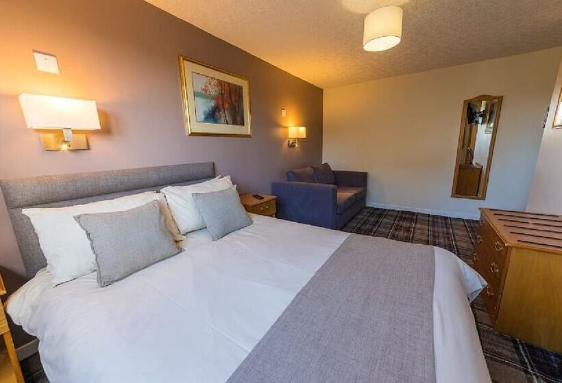 Семейный Номер, Castletown