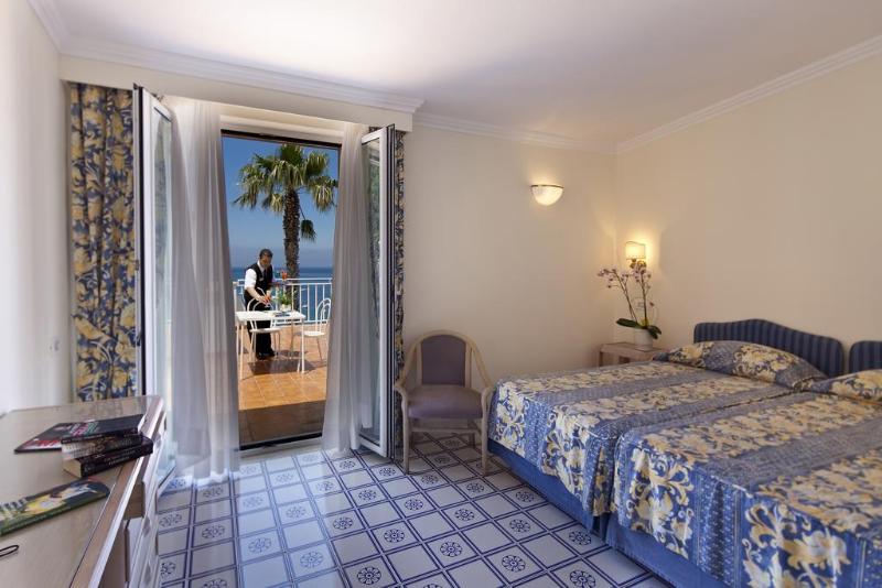 غرفة قياسية مطلّة علي البحر, Continental Mare