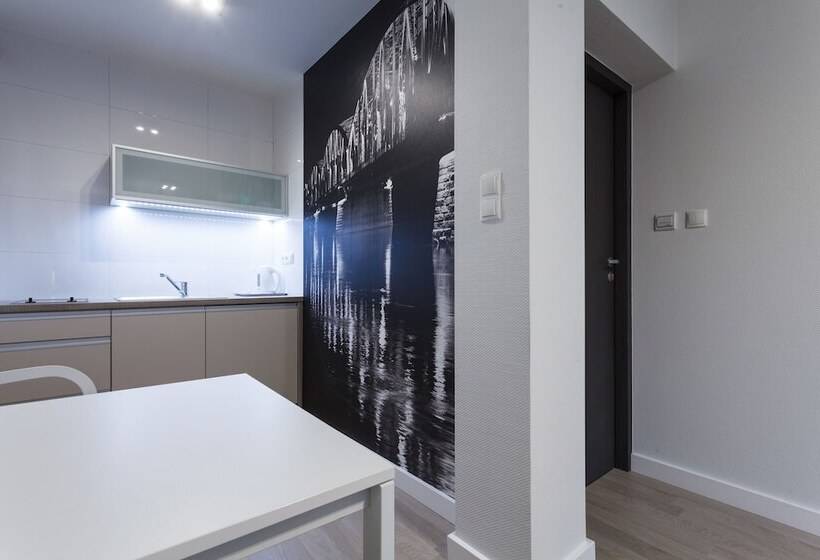 آپارتمان لوکس 1 خوابه, Czarna Róża