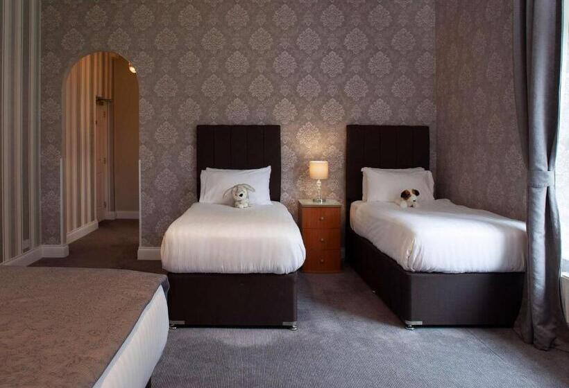 ファミリールーム, Elfordleigh