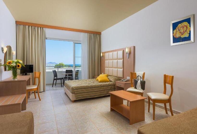 高级三人间, Memphis Beach