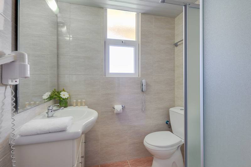 标准间, Memphis Beach