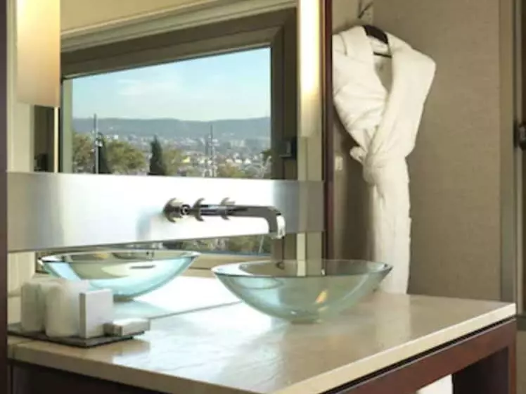 اتاق پرمیوم, Miramar Barcelona Gl