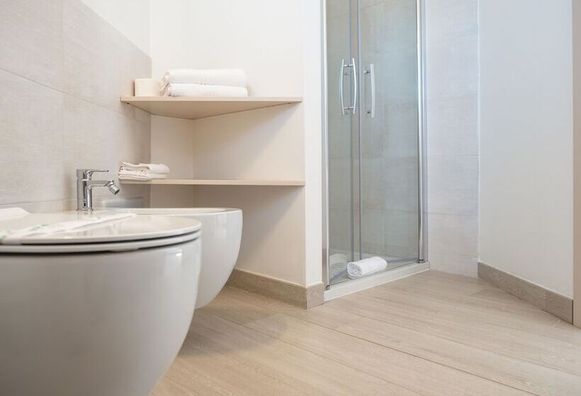 带泳池观景的豪华房, Park Hotel Asinara