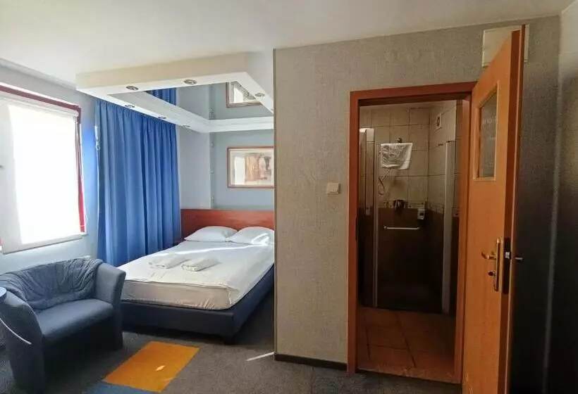 Standard-huone, Pomorski