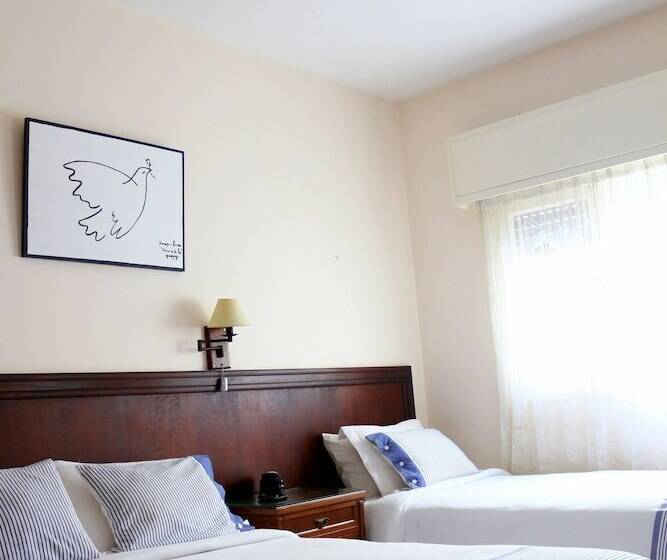 スタンダードトリプルルーム, San Martin