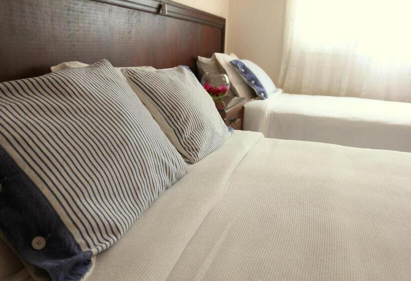 スタンダードトリプルルーム, San Martin