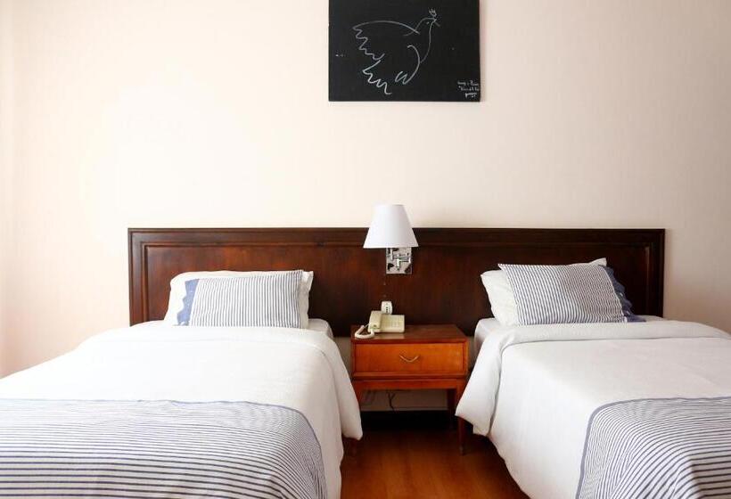 スタンダードルーム, San Martin