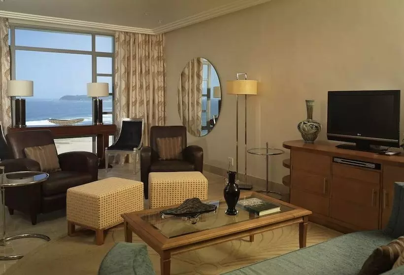 ペントハウススイート, Suncoast Hotel & Towers