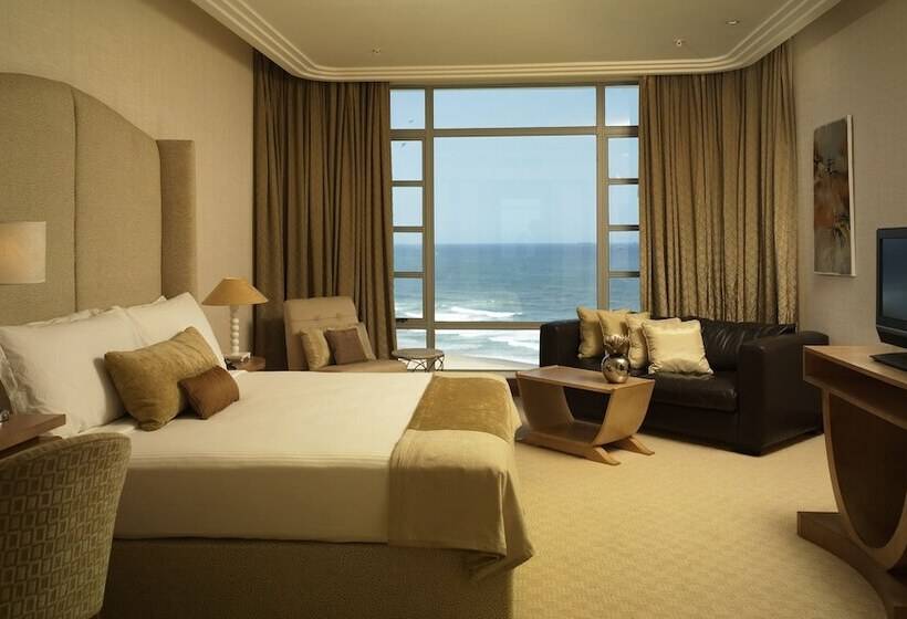 جناح دور أخير, Suncoast Hotel & Towers