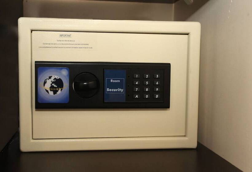 スタンダード４人部屋, Trocadero