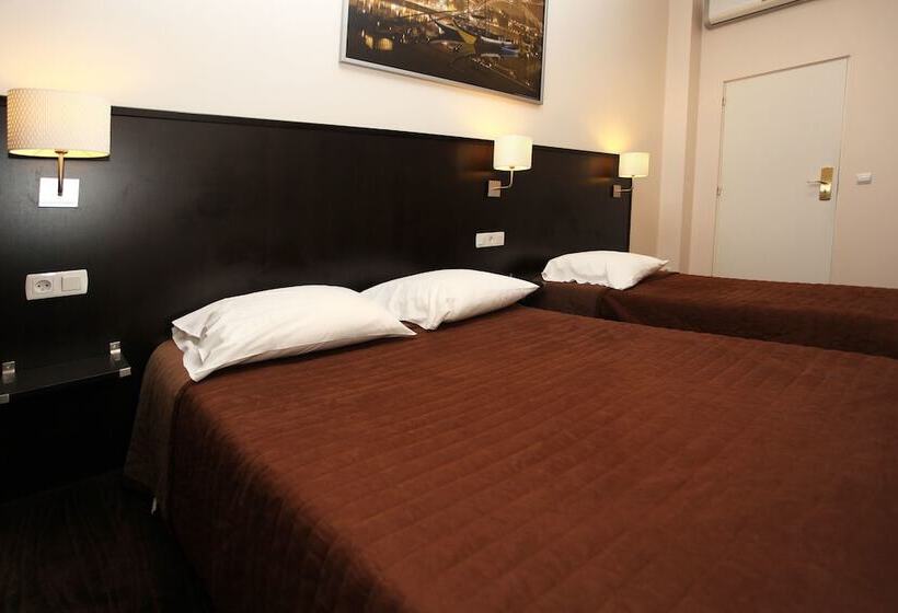 スタンダードルーム, Trocadero