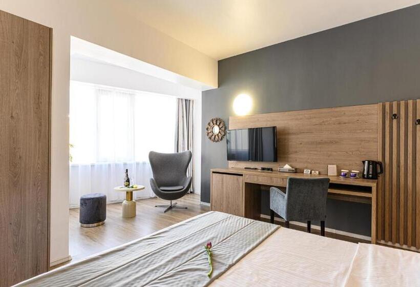 اتاق سوپریور, Unique Boutique