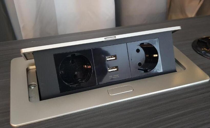 سوییت جونیور, Unique Boutique