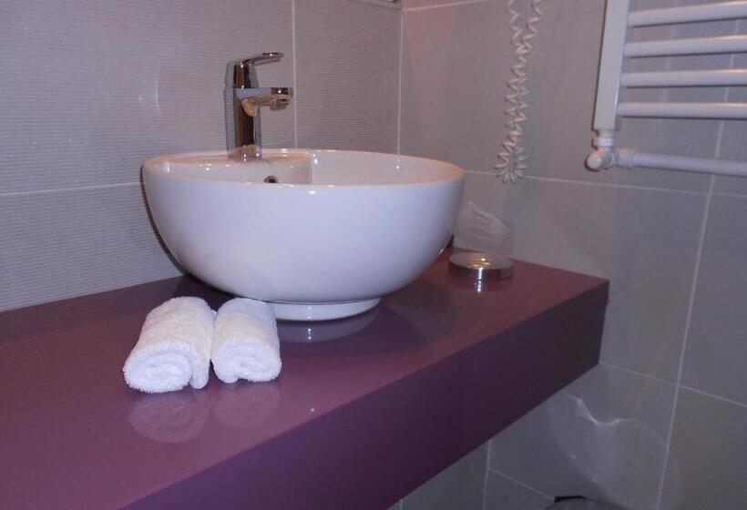 اتاق سوپریور, Unique Boutique