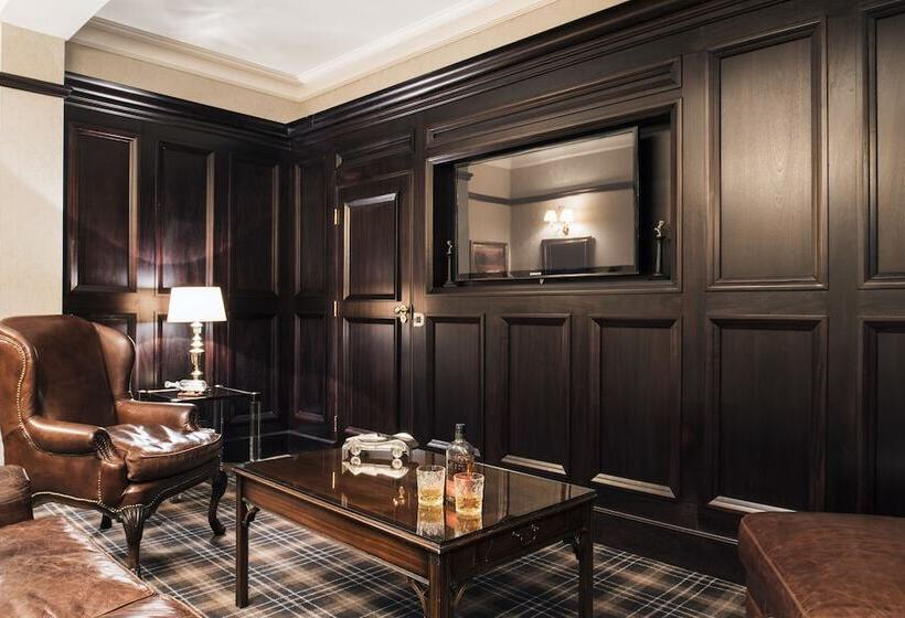 주니어 스위트, The Vermont Hotel & Vermont Apart