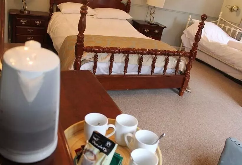 スイート, The Swan Motel, Gillingham