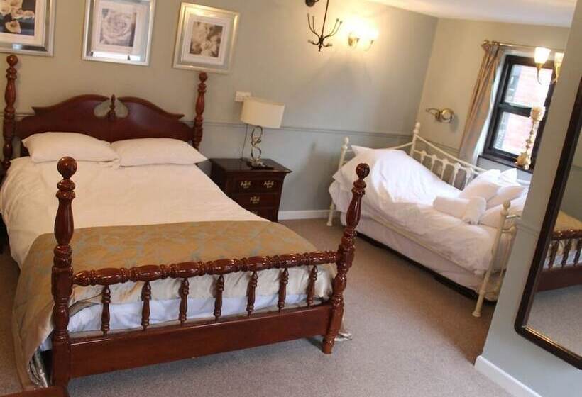 スイート, The Swan Motel, Gillingham