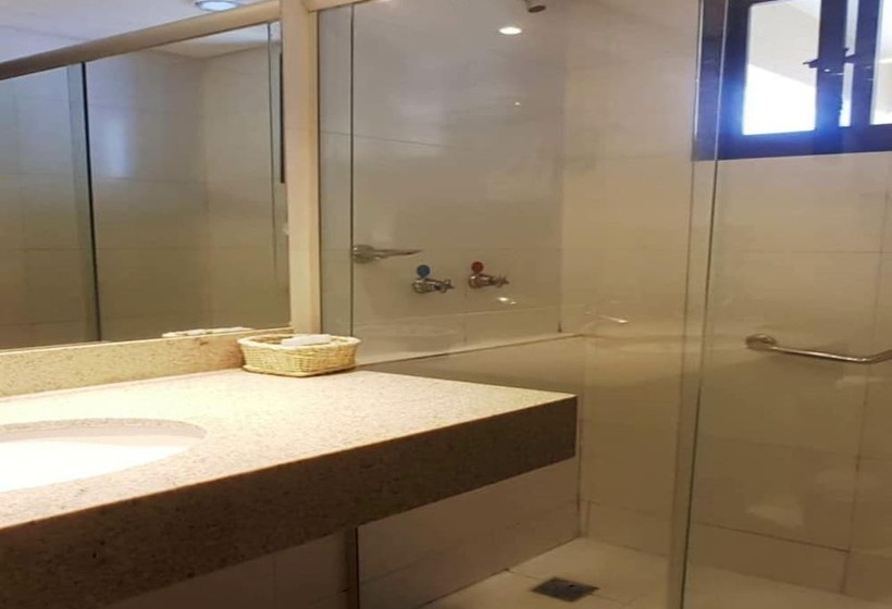 デラックスルーム, Bristol Evidence