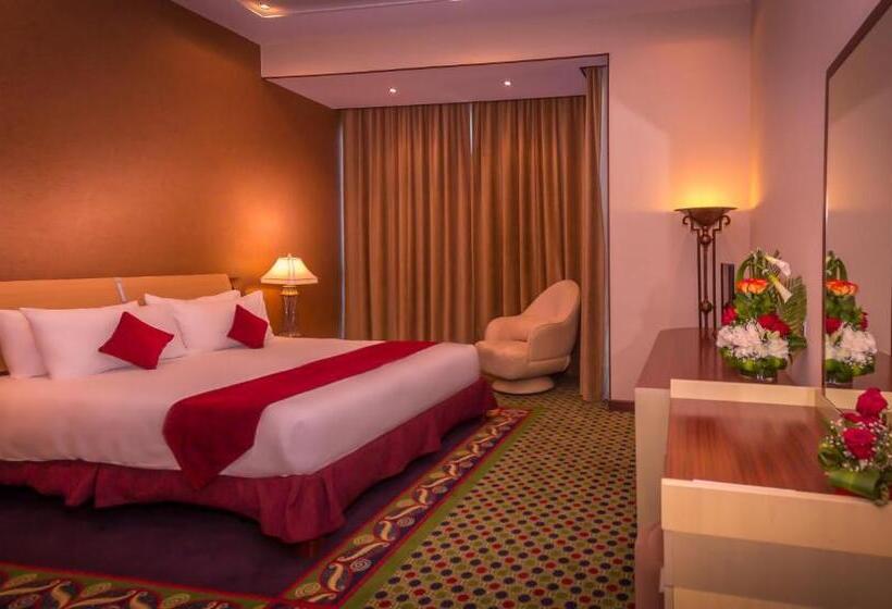 3 Bedroom Suite, City Center Hotel