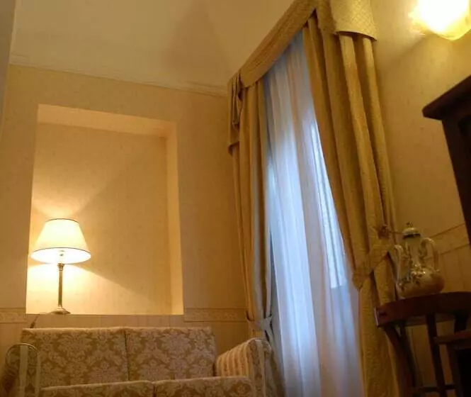 スタンダードルーム, Antica Dimora Villa Basilewsky