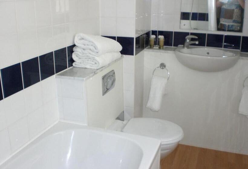 סוויטה, Britannia  Bournemouth