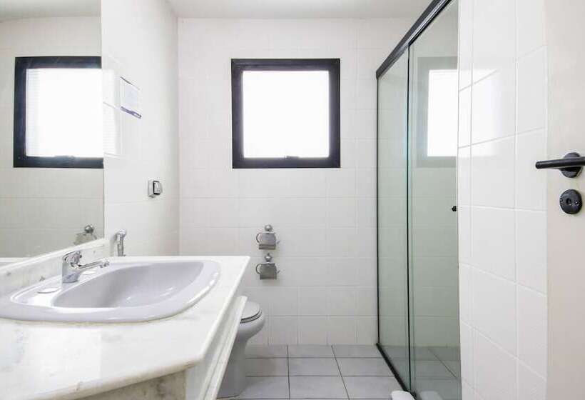 Standaard Driepersoonskamer, Dan Inn Sorocaba