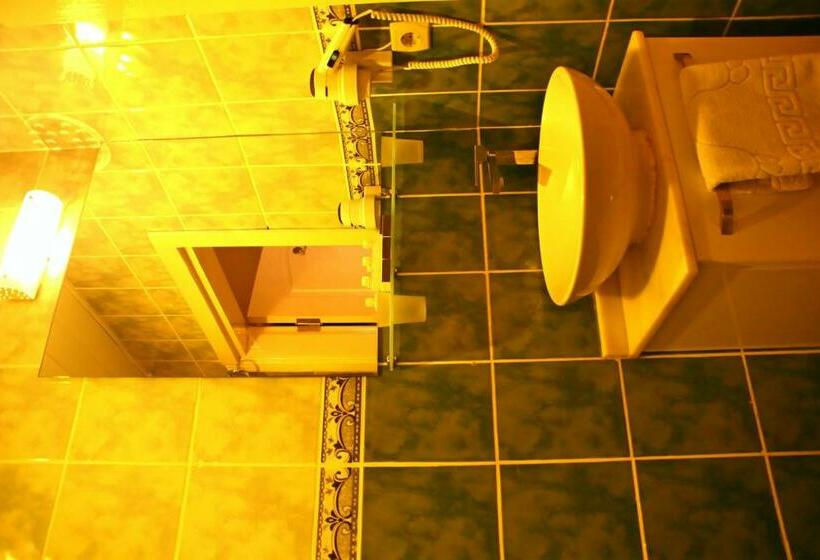 スタンダードルーム, Divas