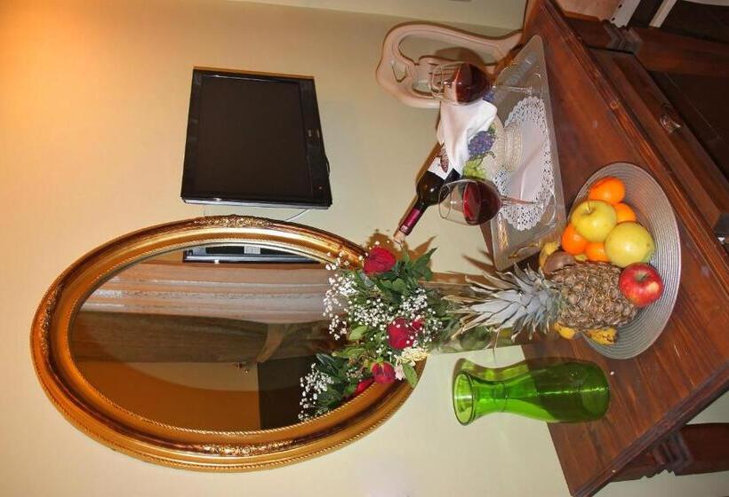 スタンダードトリプルルーム, Divas