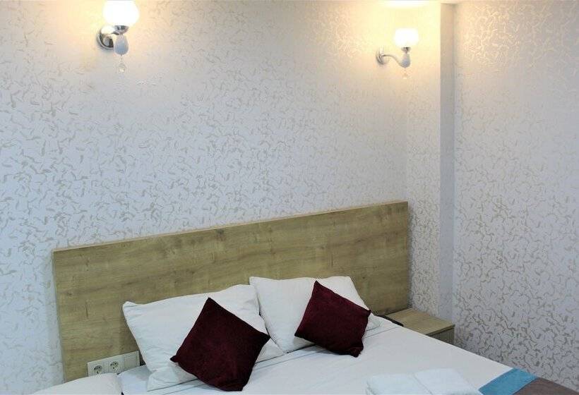 エコノミールーム, Divas