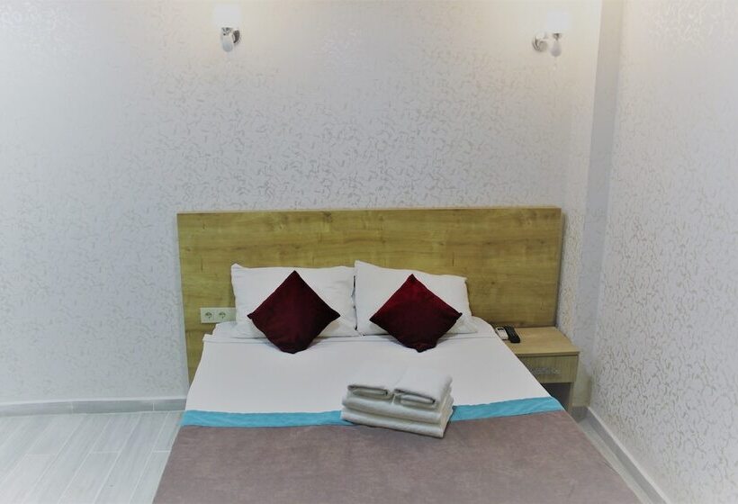 エコノミールーム, Divas