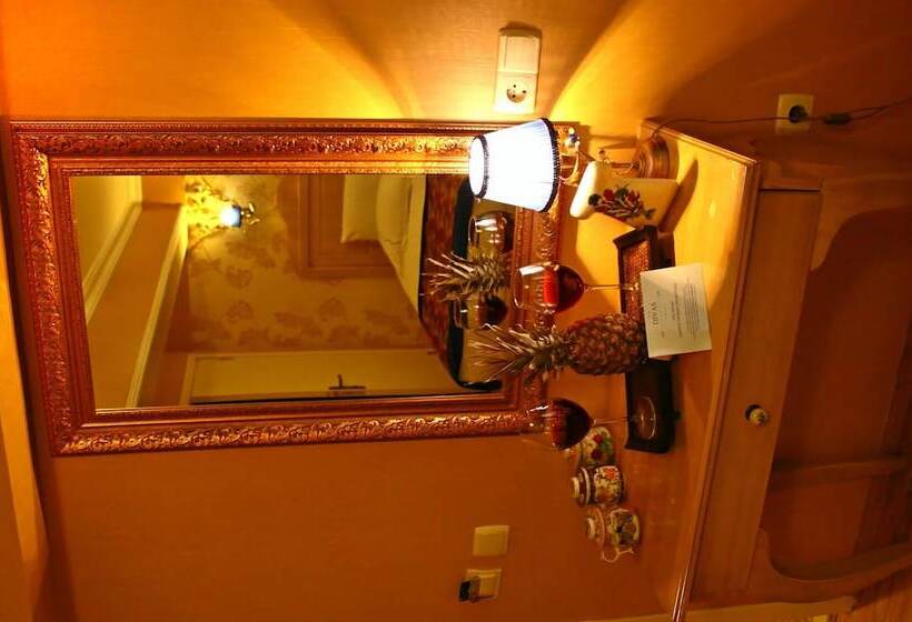 スタンダード４人部屋, Divas