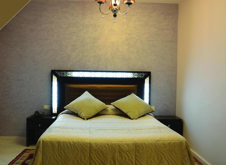 标准间, El Yacouta