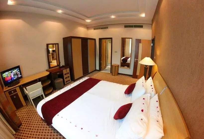 سوییت, City Center Hotel