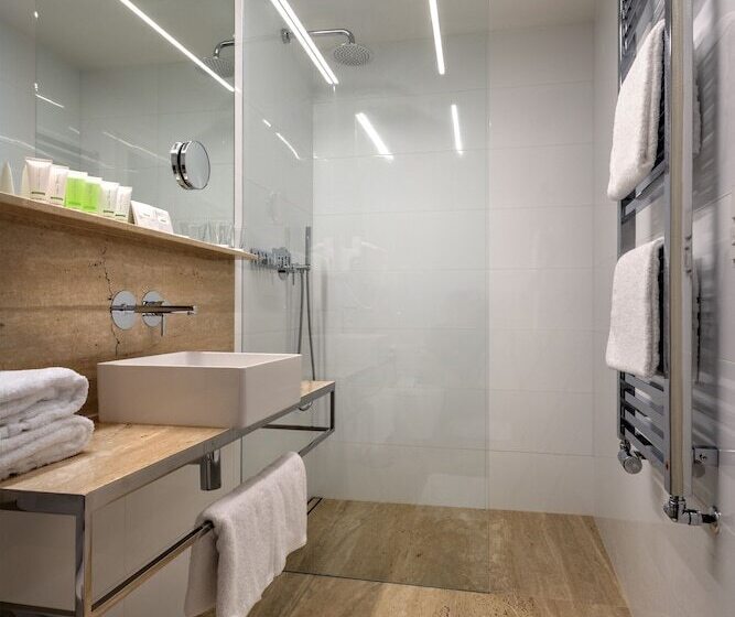 스탠다드 룸, Golden Star