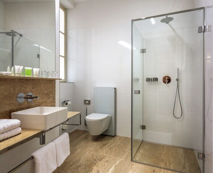 스탠다드 싱글 룸, Golden Star