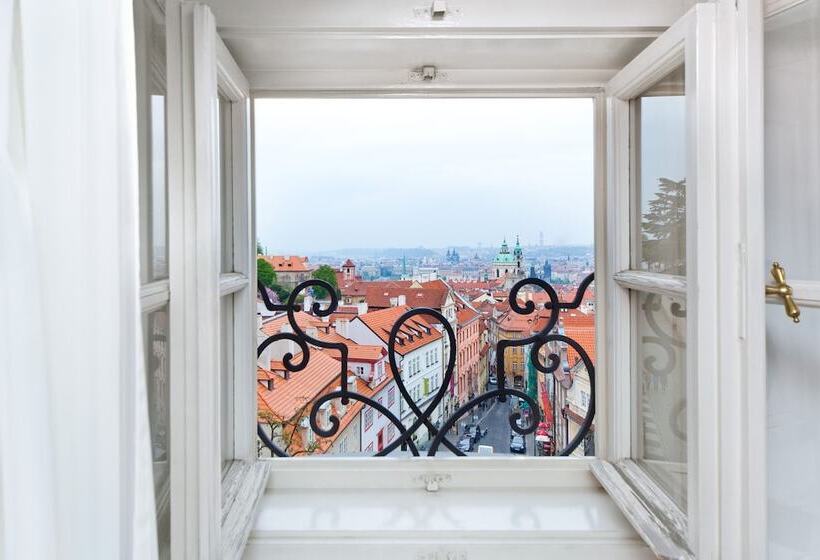 스탠다드 싱글 룸, Golden Star