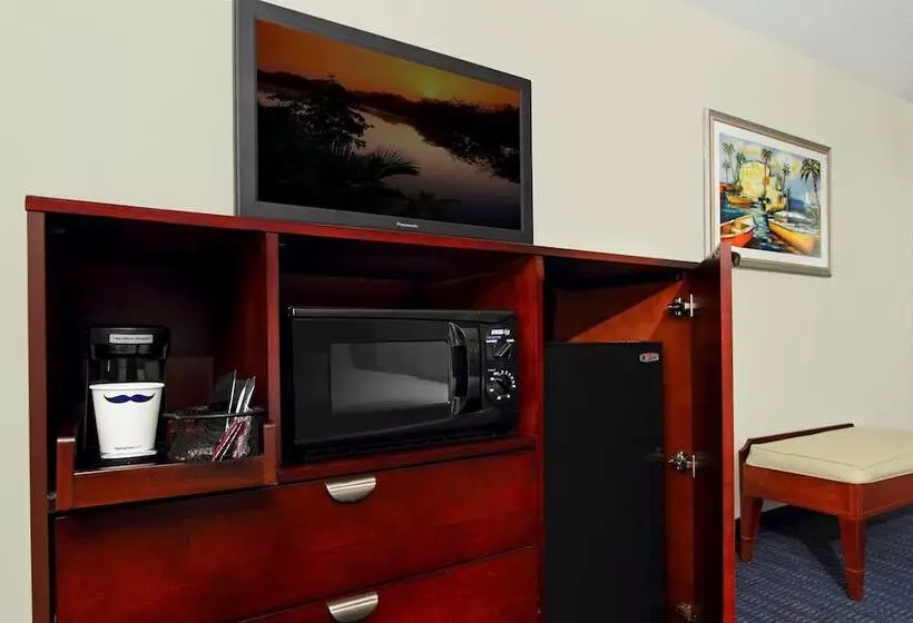 クイーンサイズベッドのスタンダードルーム, Hampton Inn Cocoa Beach/cape Canaveral