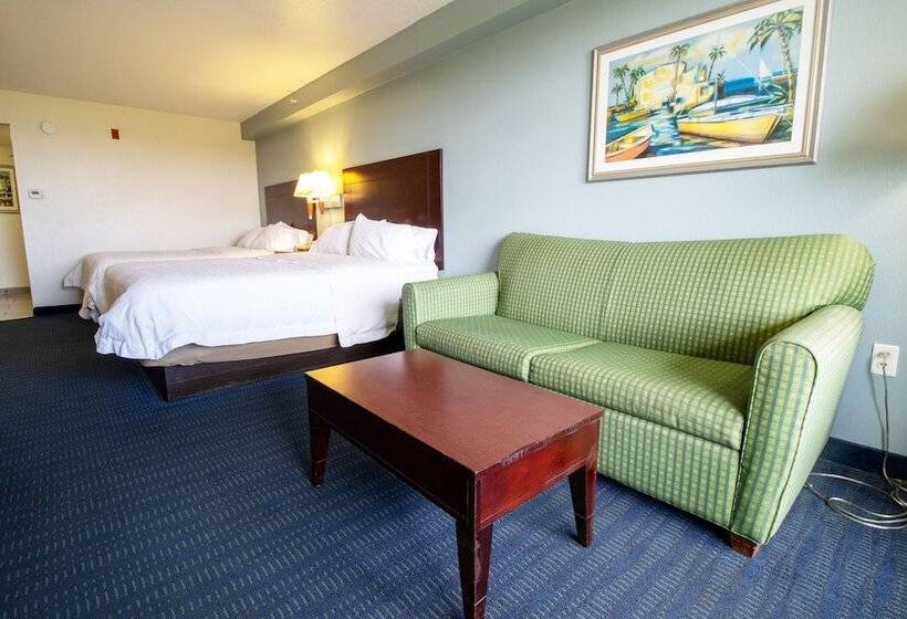 חדר סטנדרט עם מיטת קווין, Hampton Inn Cocoa Beach/cape Canaveral