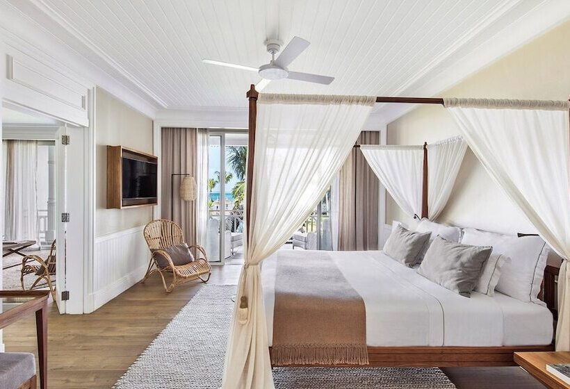 سوییت سینیور با چشم‌انداز دریا, Heritage Le Telfair Golf & Wellness Resort